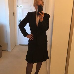 Dana Buchman Black Sassy Suit - 4 Petite